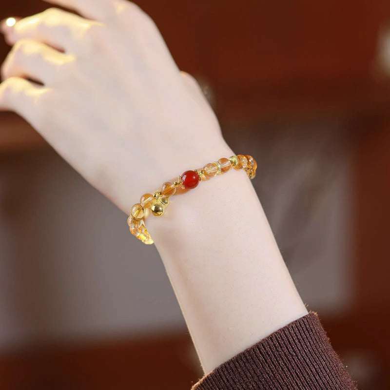 AURA LITH citrine crystal bracelet designed for Gemini zodiac alignment, clearing mental fog and supporting expansion.